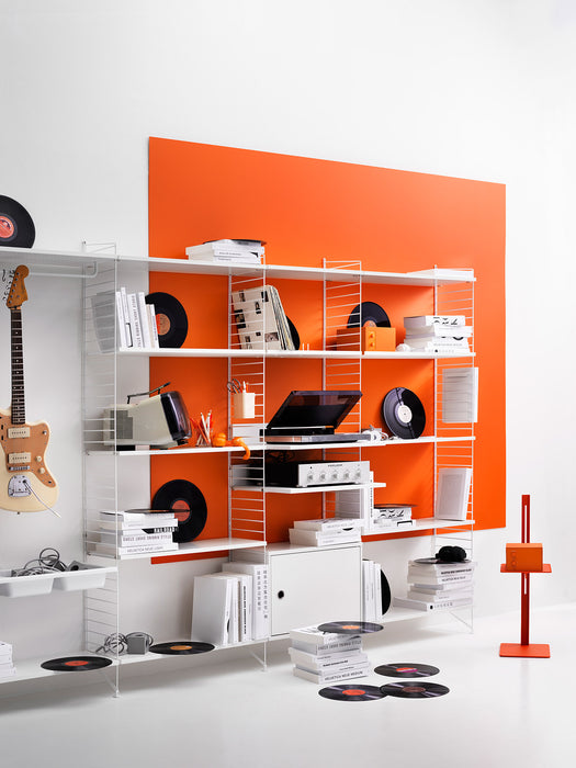 Low shelf Zet Storing System de String Furniture