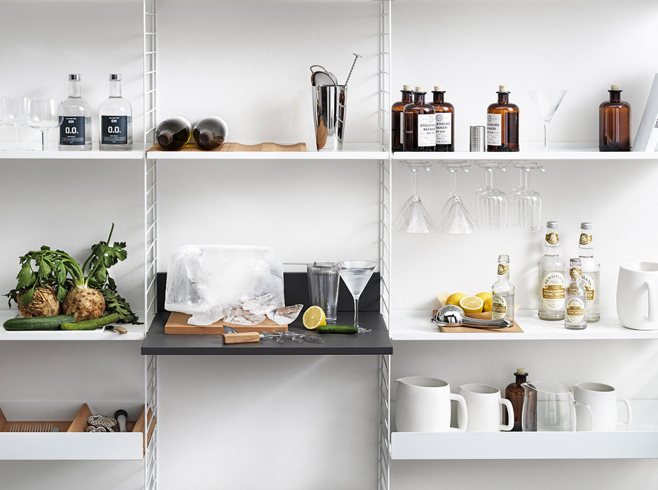 Low shelf Zet Storing System de String Furniture